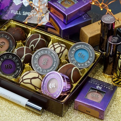 2016-12-22_urbandecay_udxx_LipstickIsMyVice_ColorUnleashed_beautywithanedge_udjunkie_holiday_holiday2016_sin_bordello