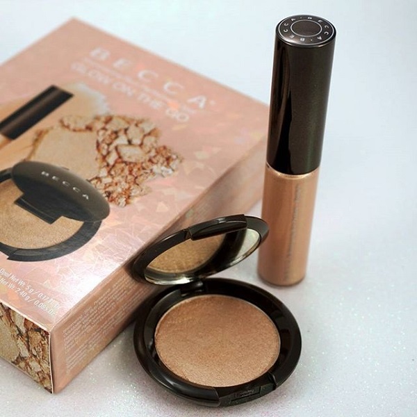 becca_beccacosmetics_glowonthego_ulta_ultabeauty_opal_igmakeup_instamakeup_highlight_glow